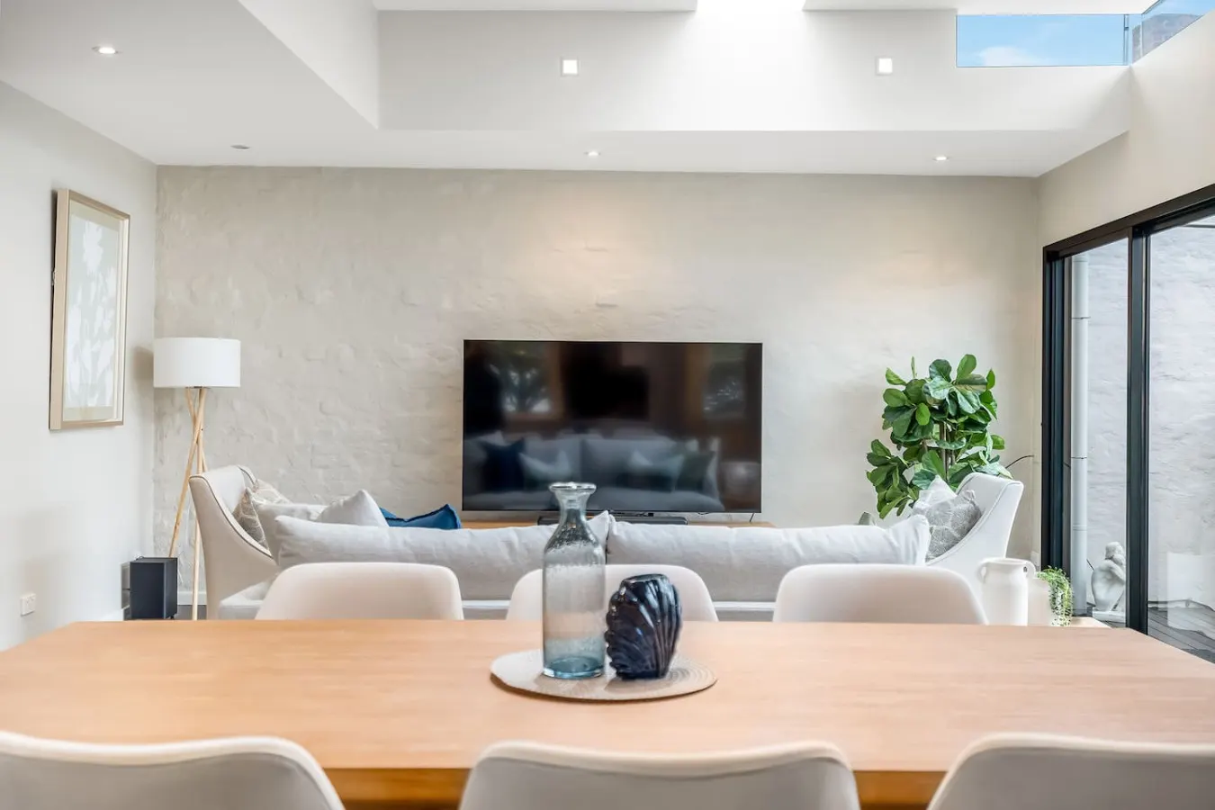 Modern Home in Heart of Sandy Bay 12