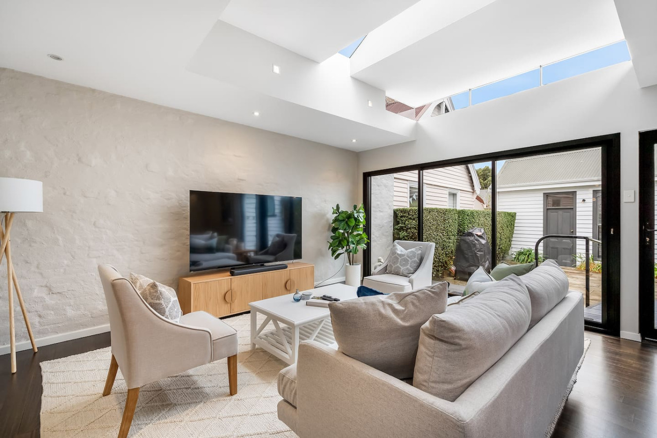 Modern Home in Heart of Sandy Bay 6