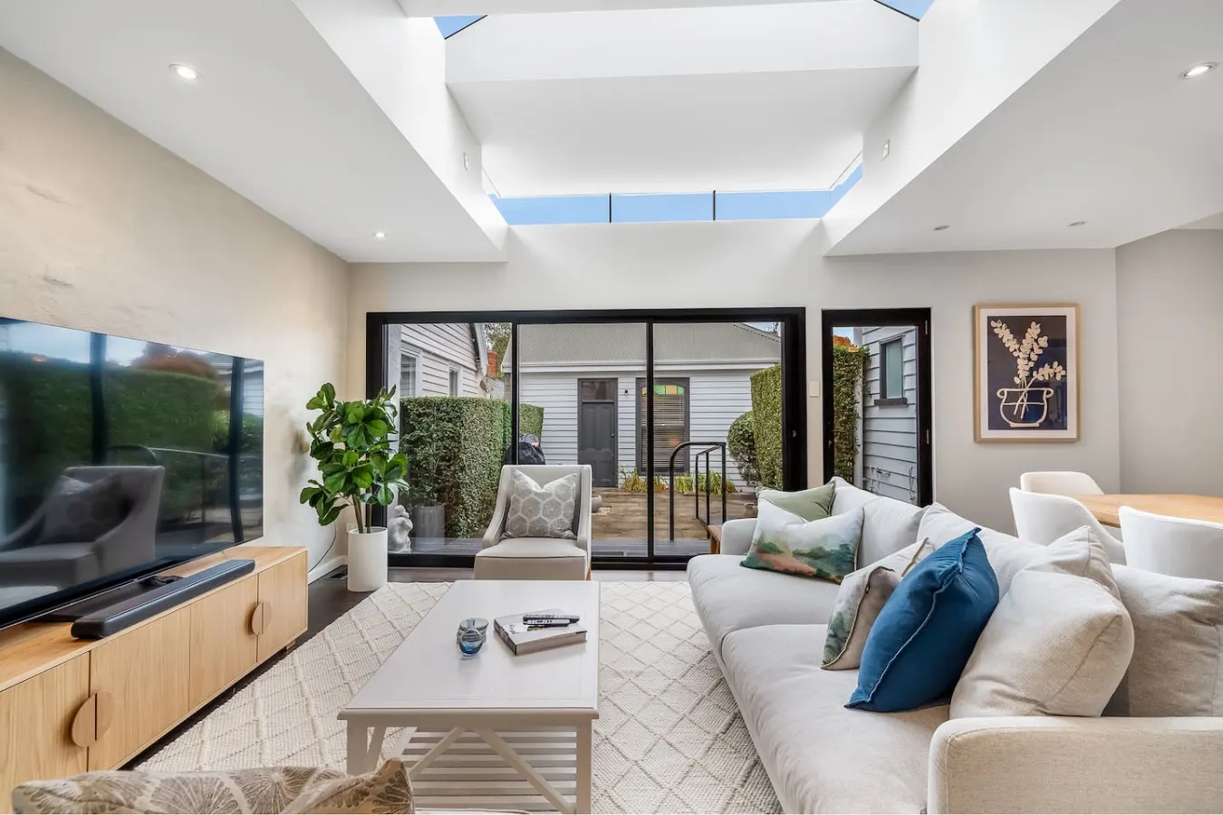 Modern Home in Heart of Sandy Bay 7