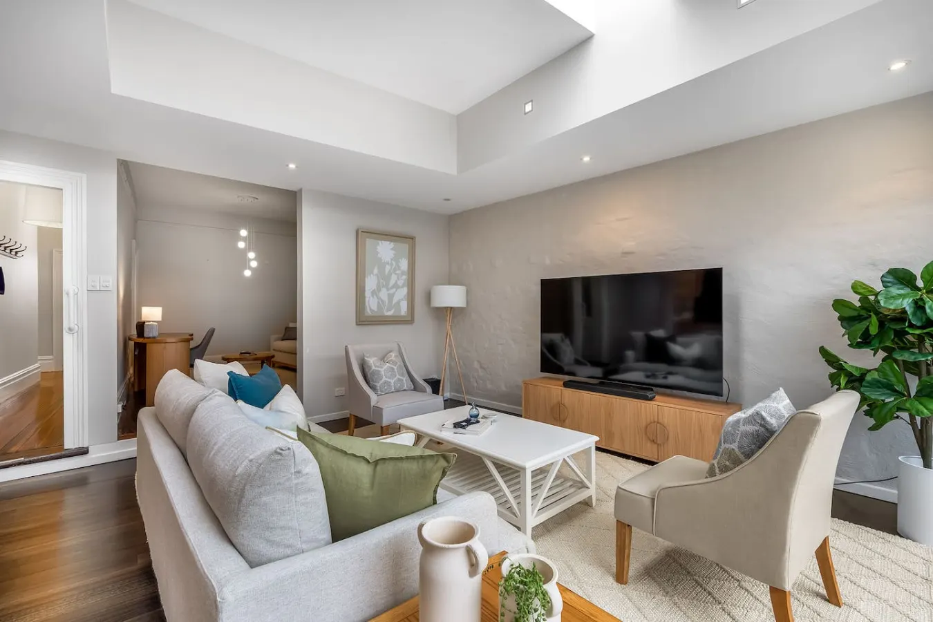 Modern Home in Heart of Sandy Bay 8
