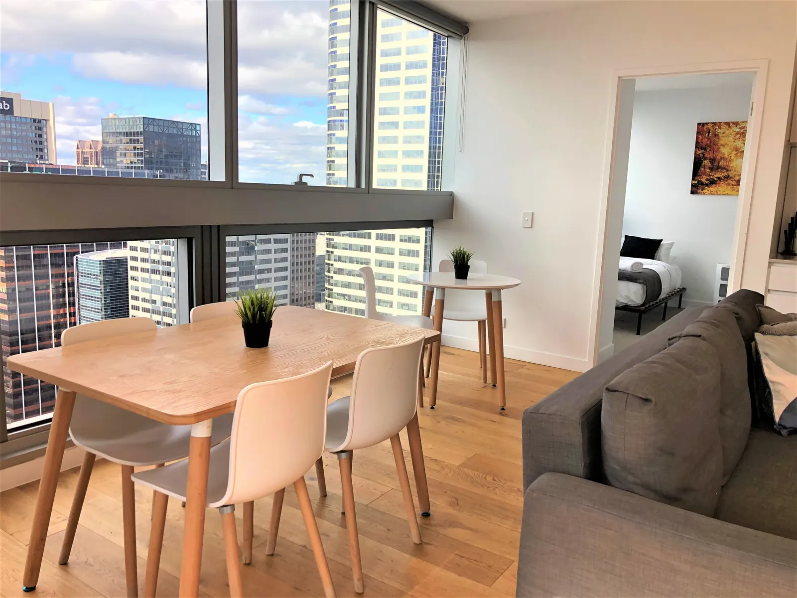 ReadySet Apartments on Rose Lane - 3 Bedroom Apartment - RL1