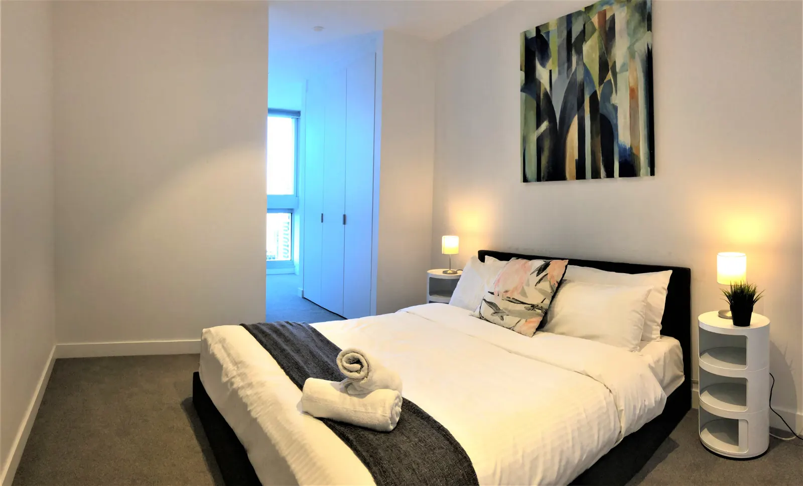 ReadySet Apartments on Rose Lane - 3 Bedroom Apartment - RL1 12