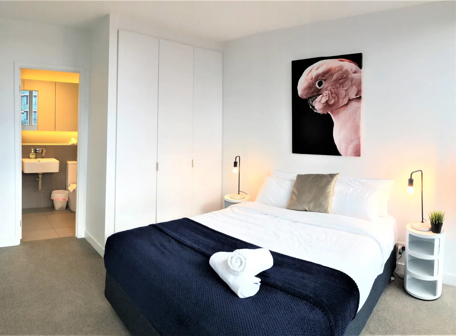 ReadySet Apartments on Rose Lane - 3 Bedroom Apartment - RL1 8