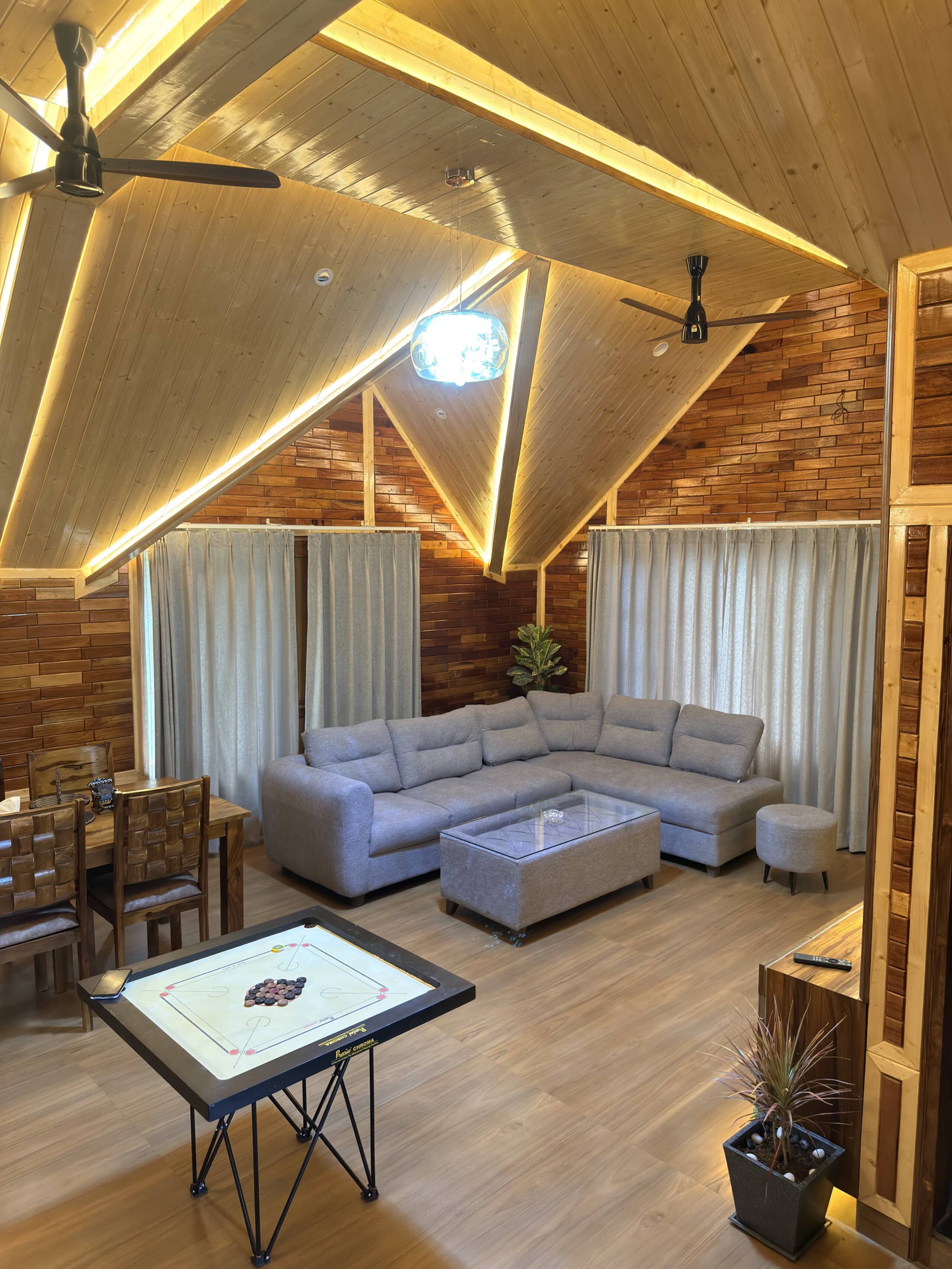 Modern wooden retreat with balcony | mountain view 11