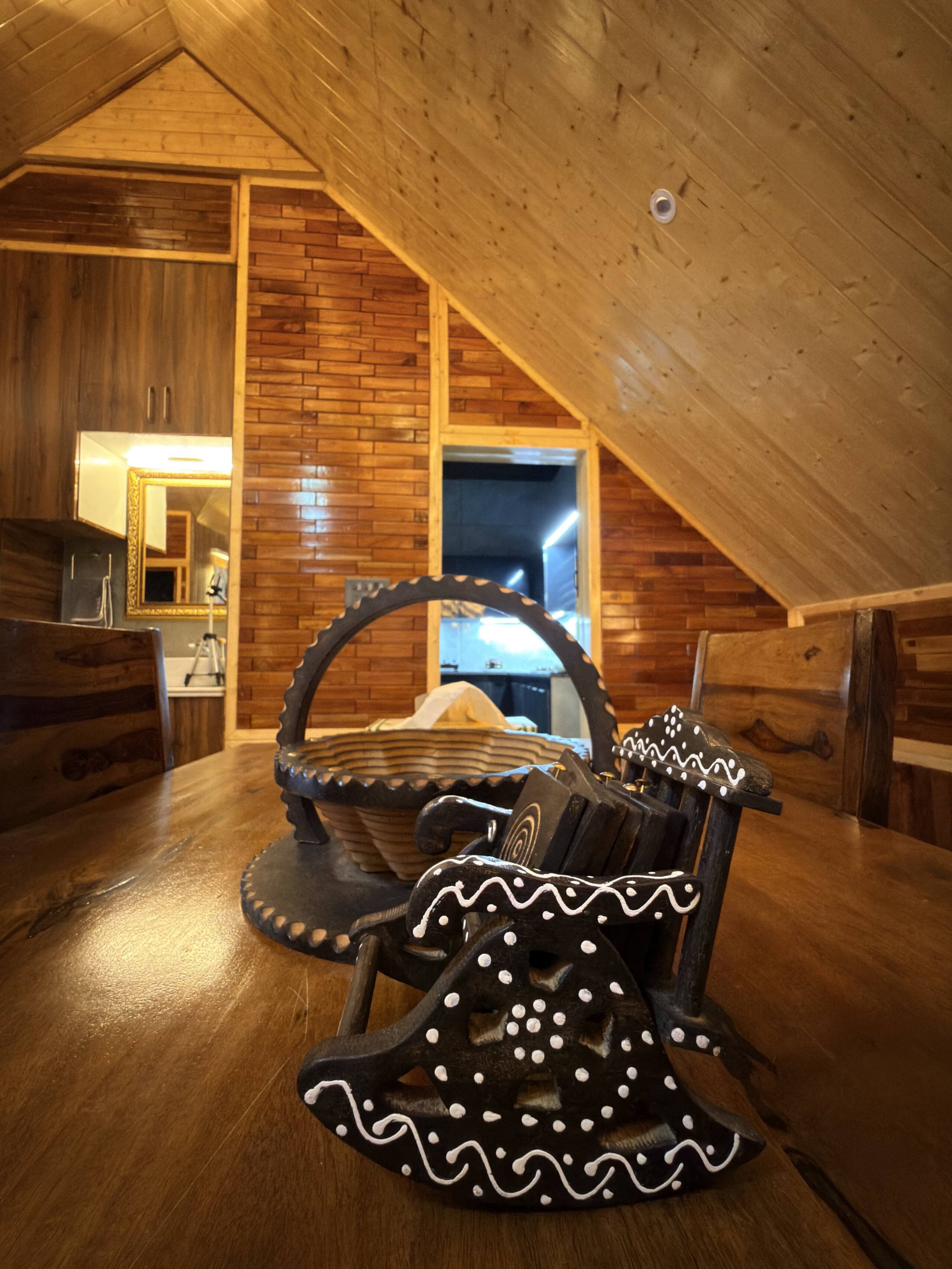 Modern wooden retreat with balcony | mountain view 13