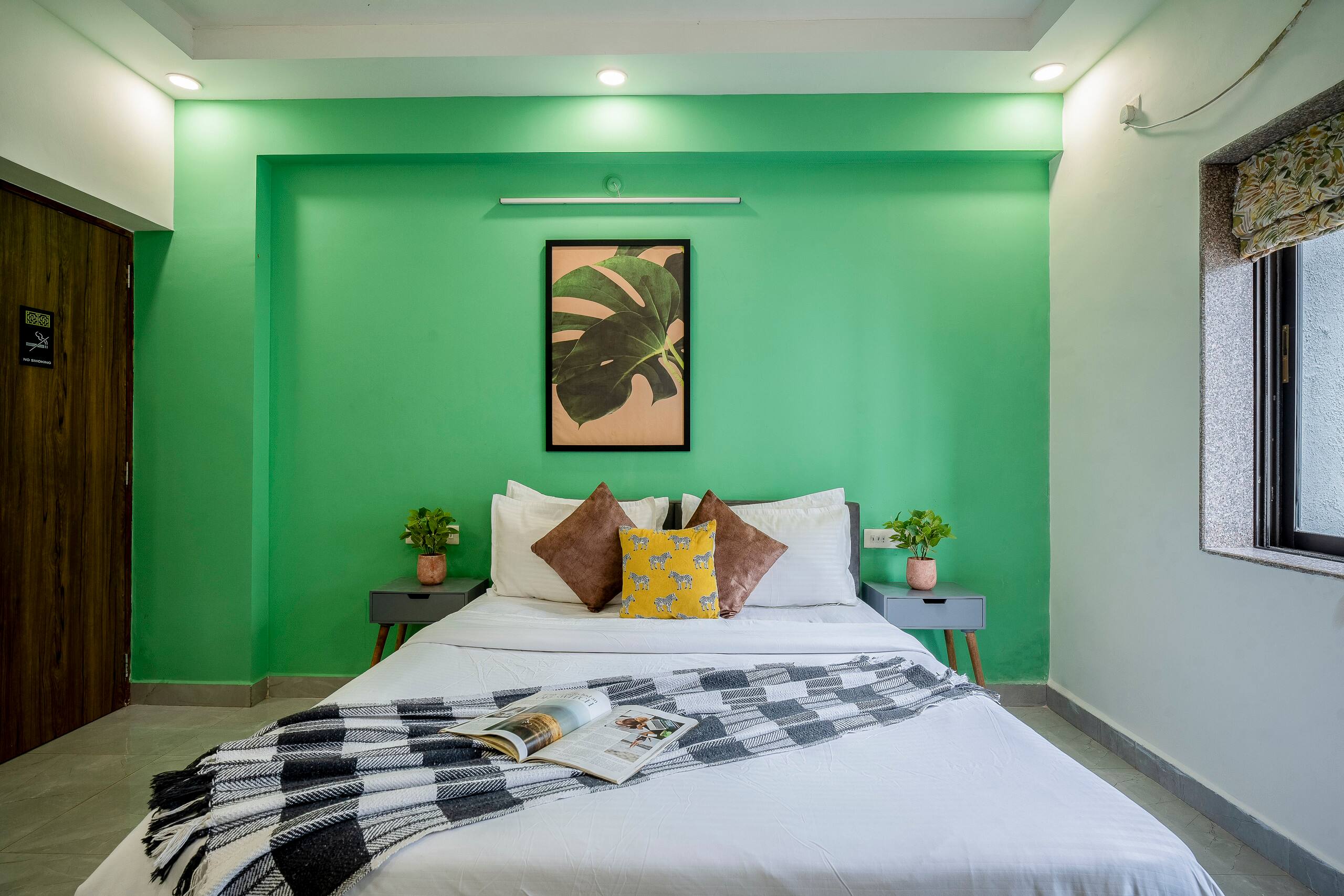 Designer 2BHK w/ Pool • North Goa • Near Candolim 8