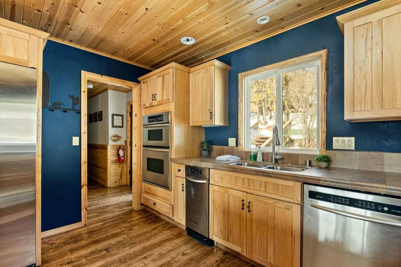 Slope Vista Secluded Escape & Mountain Views 9