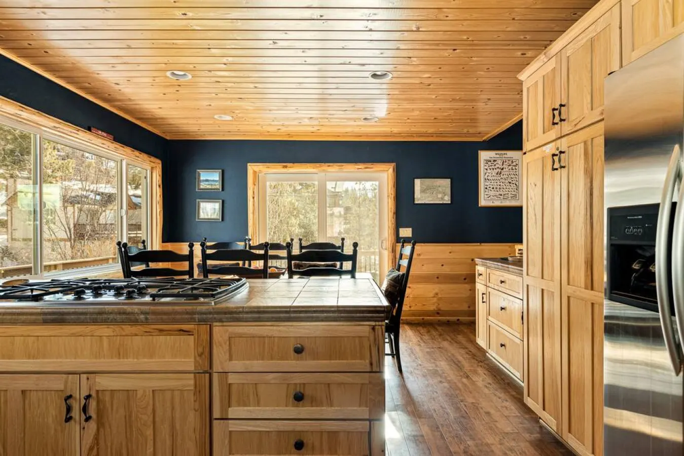 Slope Vista Secluded Escape & Mountain Views 10