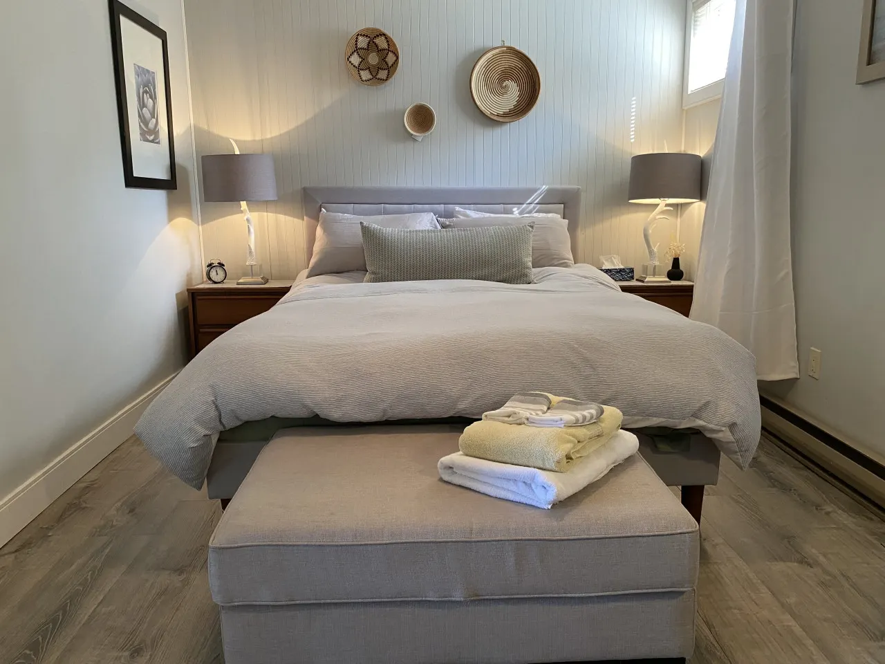 The Nest - Cozy Waterfront on Huycks Bay, PEC 10