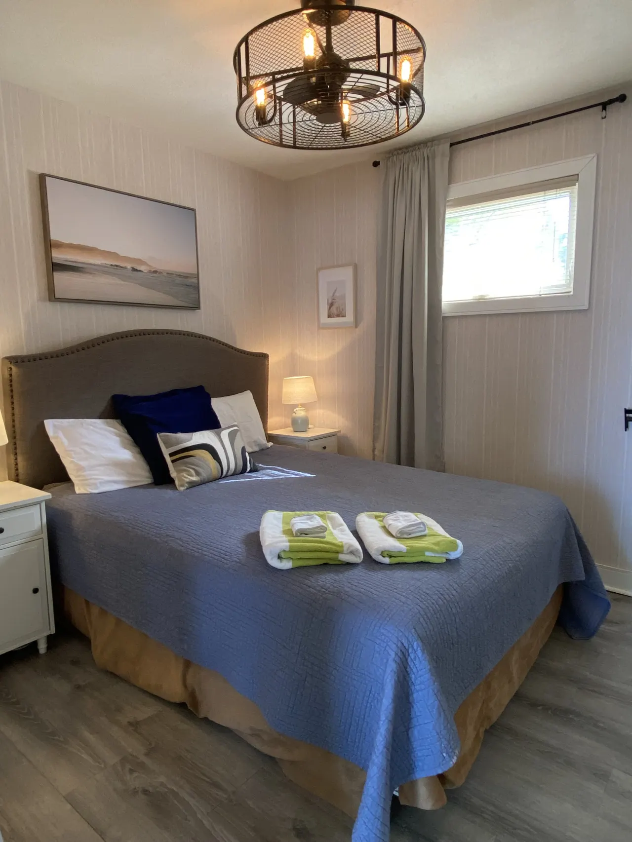 The Nest - Cozy Waterfront on Huycks Bay, PEC 12