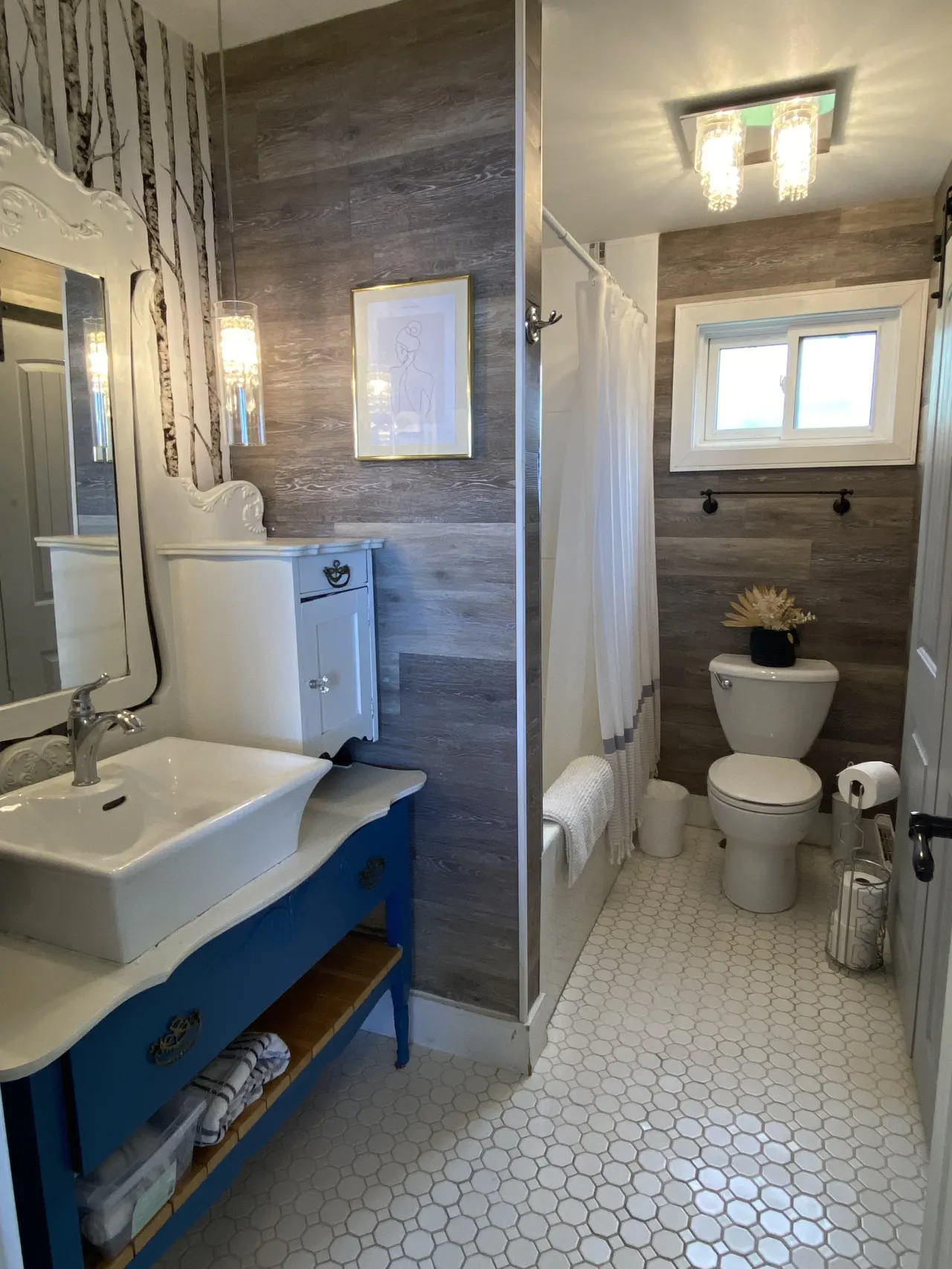 The Nest - Cozy Waterfront on Huycks Bay, PEC 14