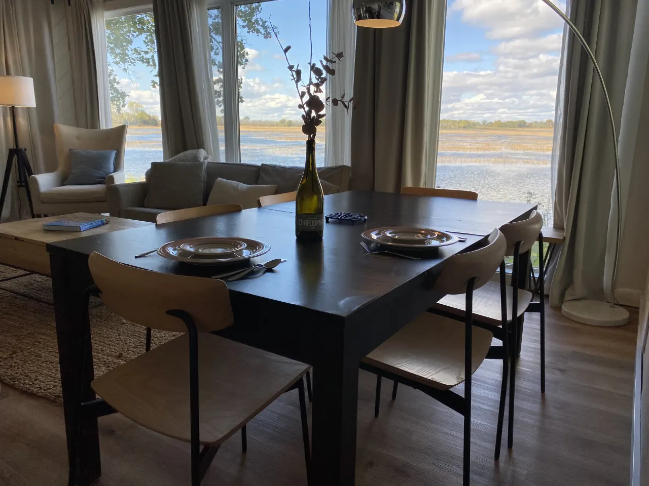 The Nest - Cozy Waterfront on Huycks Bay, PEC 8