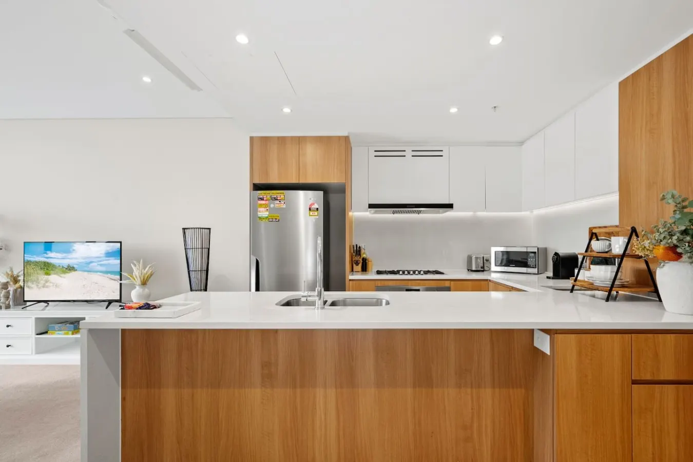 High-Rise Haven with Spectacular Skyline Views 19