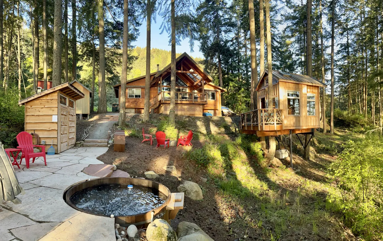 Lakeside Cabin in the Trees with Views & a Hot Tub