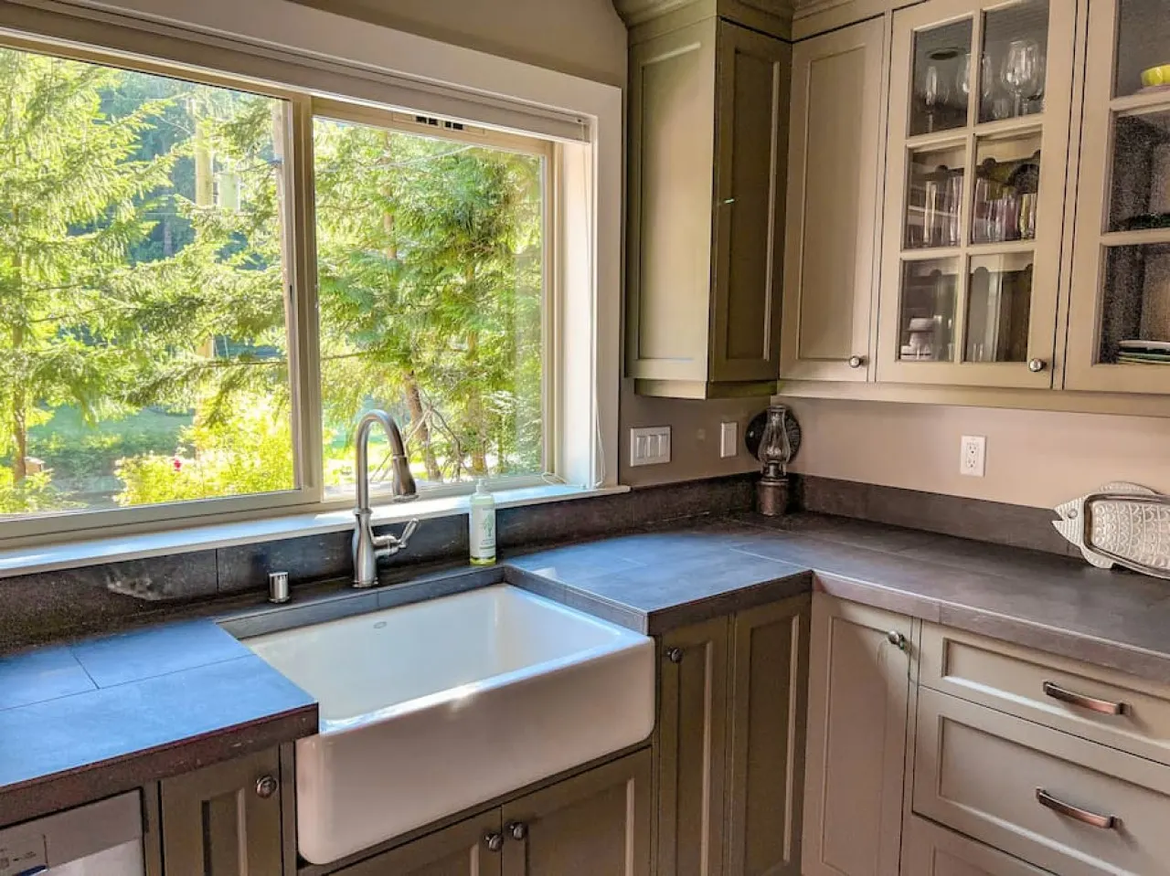 Lakeside Cabin in the Trees with Views & a Hot Tub 11