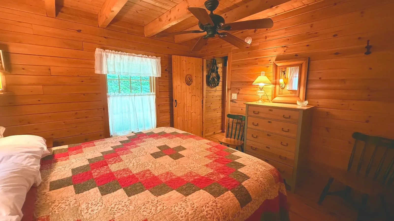 Bobcat Cabin 11