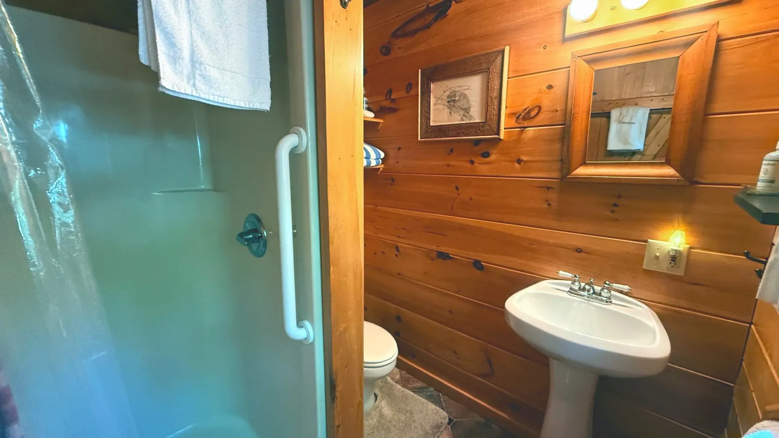 Bobcat Cabin 13