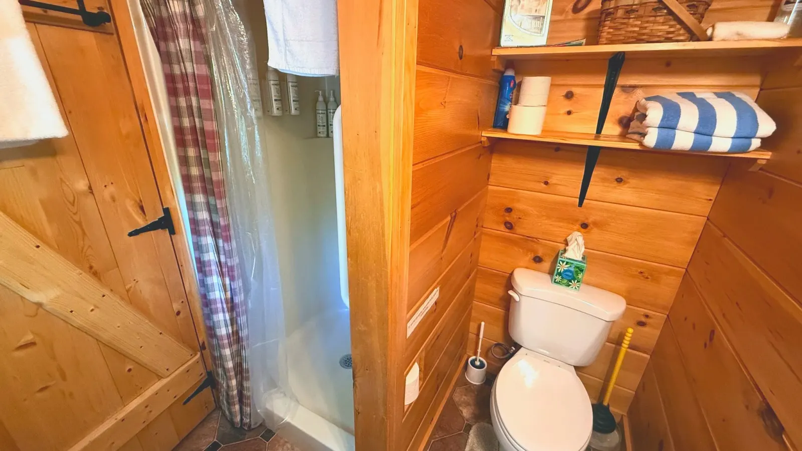 Bobcat Cabin 14