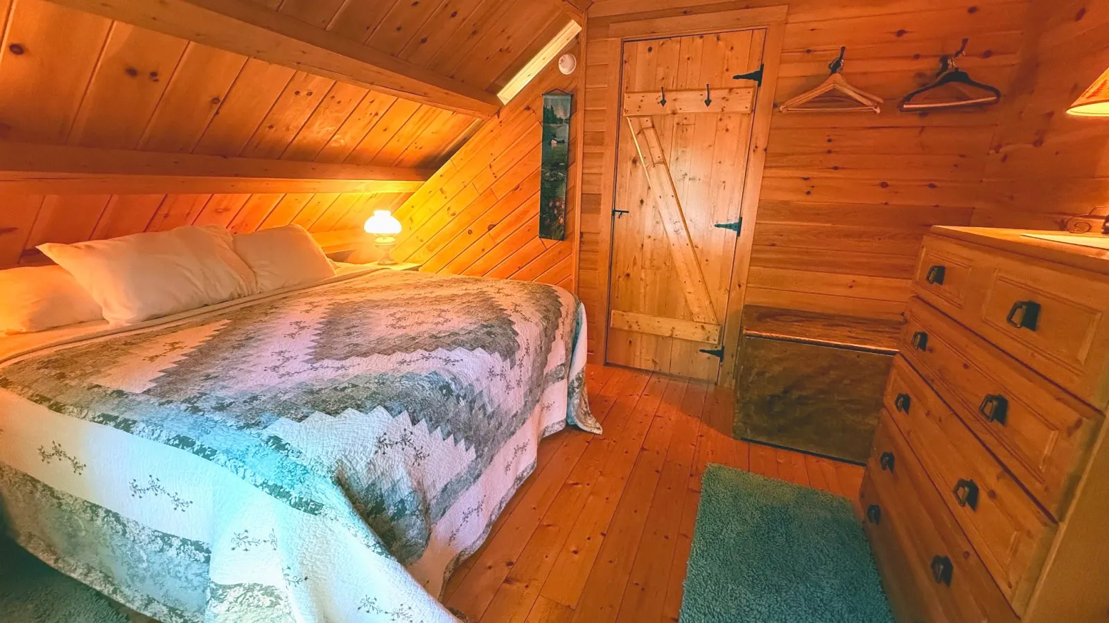 Bobcat Cabin 15