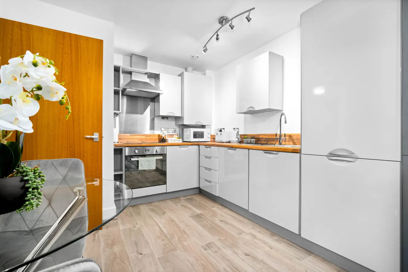City Centre Apartment - Parking - Smart TV - WIFI 3
