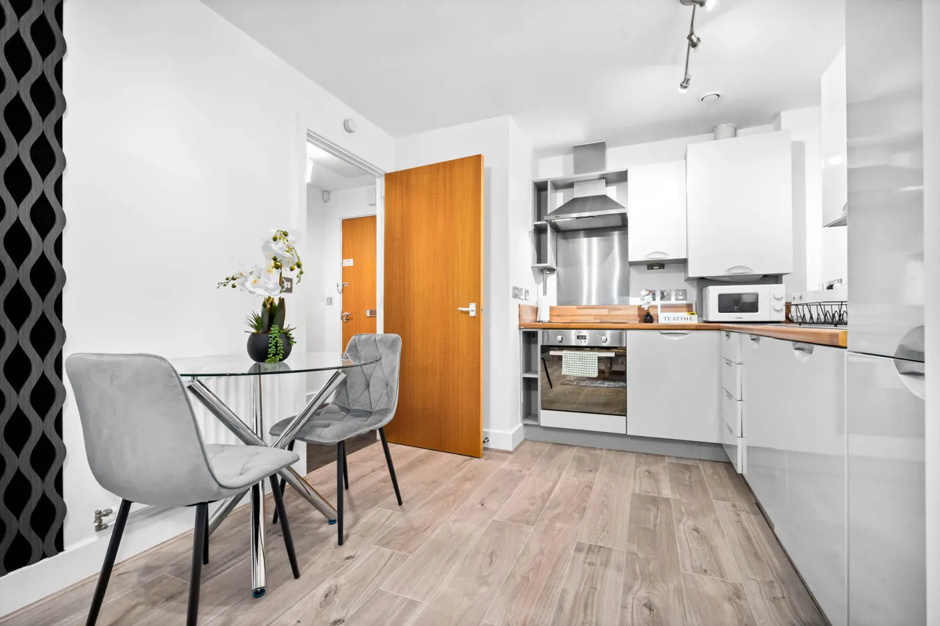 City Centre Apartment - Parking - Smart TV - WIFI 5
