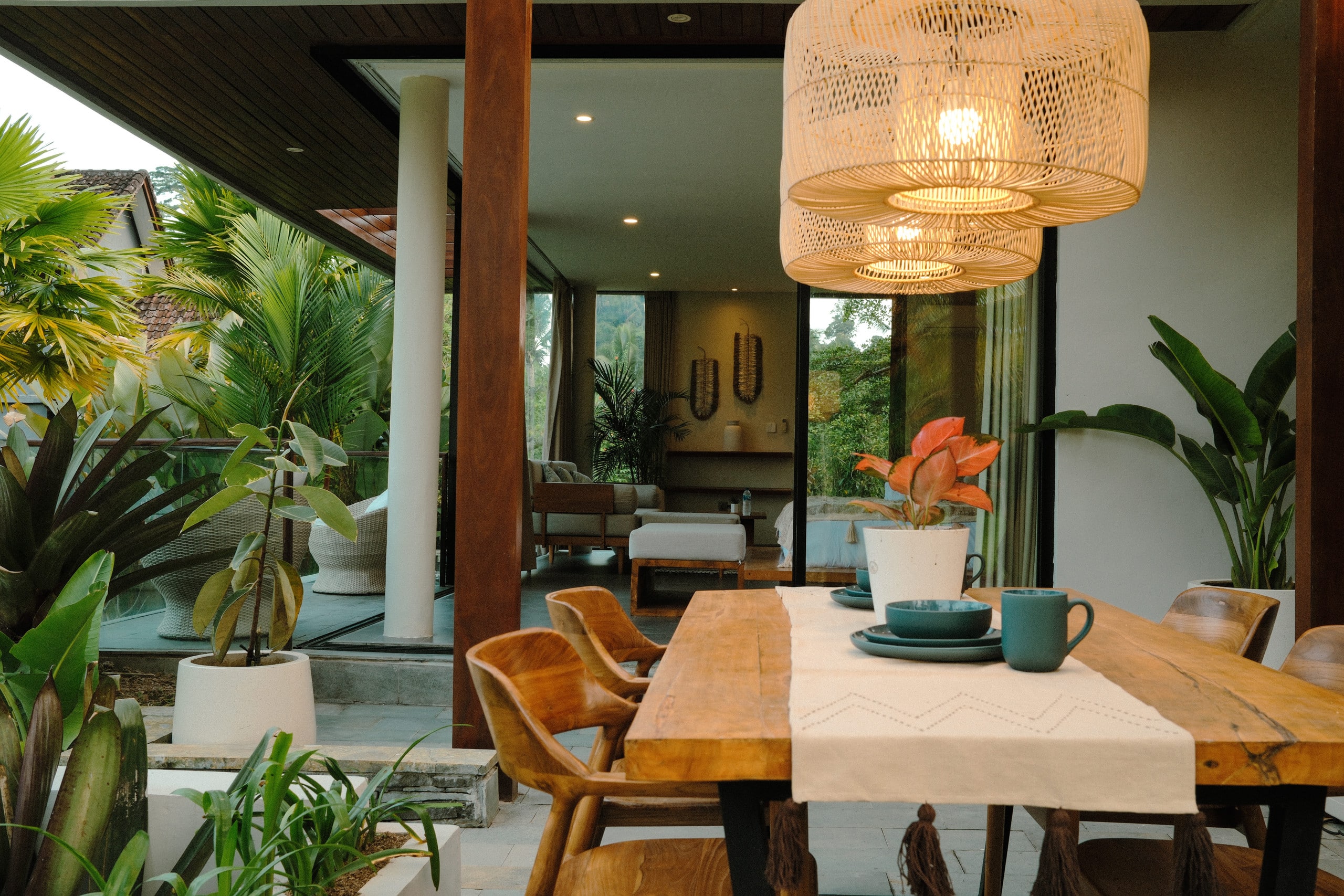 Pulagan House 6