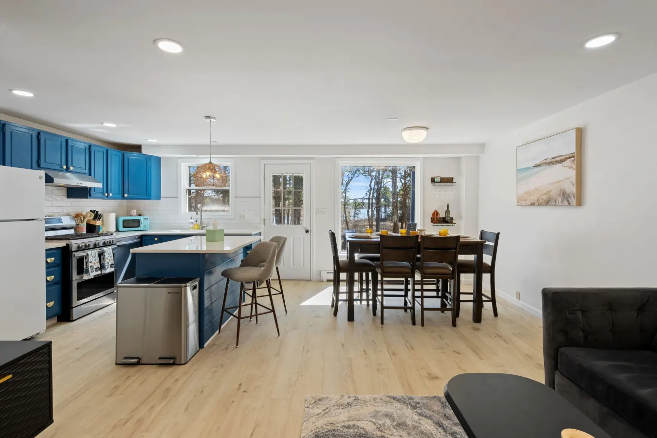 Stylish Riverfront Retreat in Wareham 9