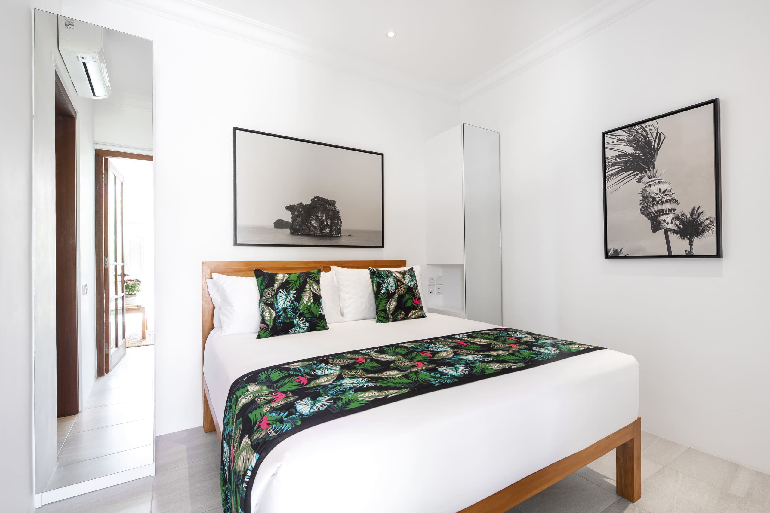 Gorgeous 1 Bed Villa, In Prime Seminyak Local — photo 2