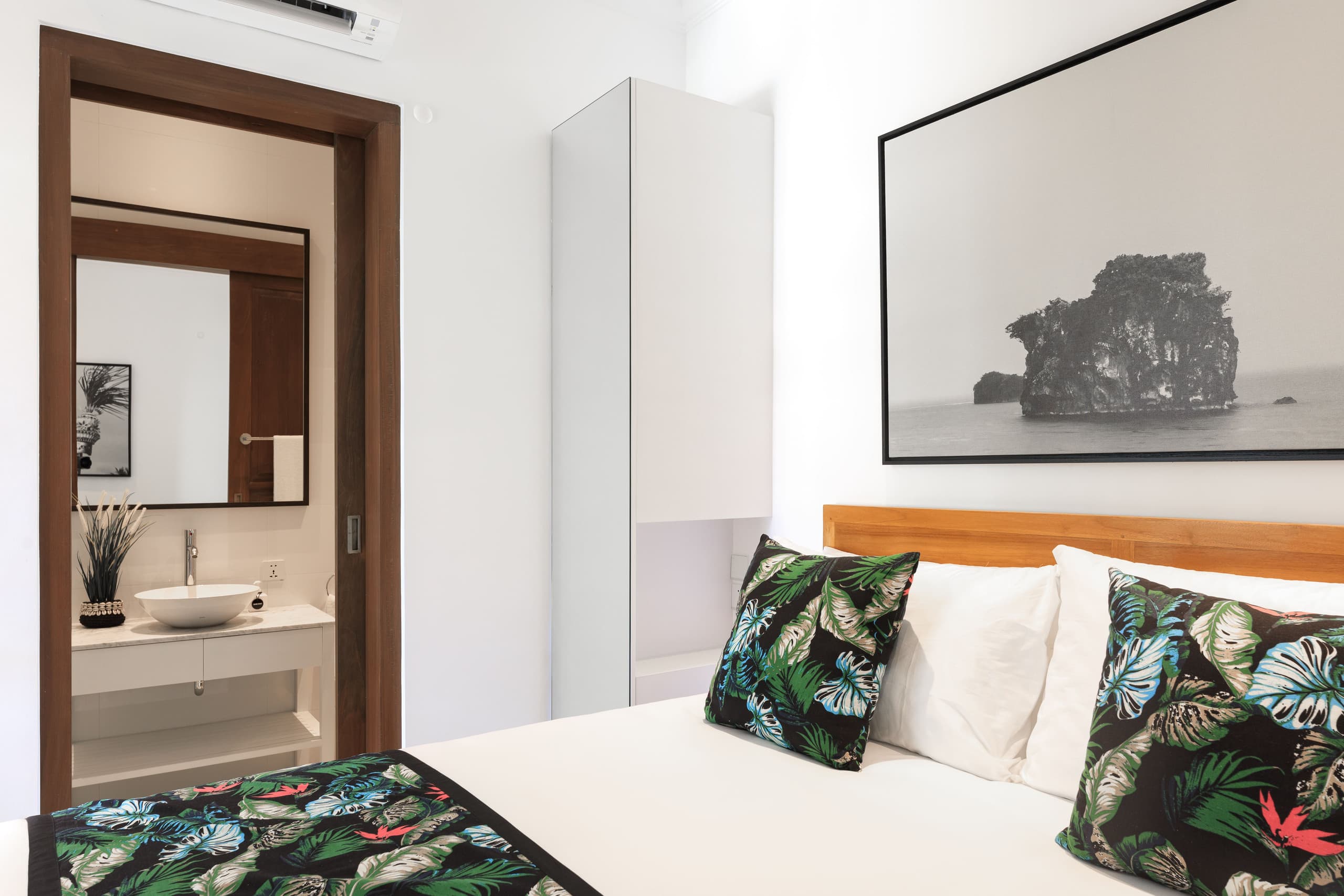 Gorgeous 1 Bed Villa, In Prime Seminyak Local 16