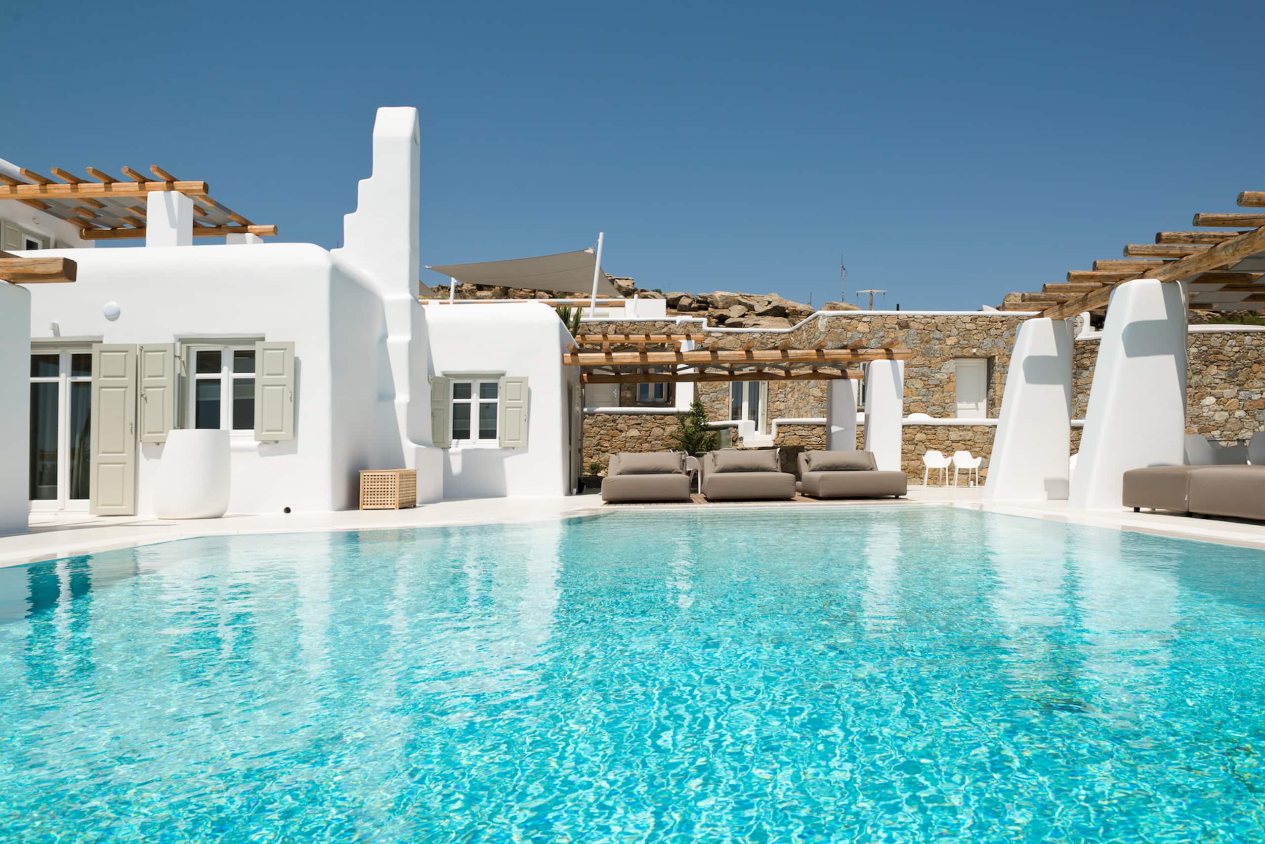 Spectacular Gated Estate • 10' to Chora • 3 Pools 9