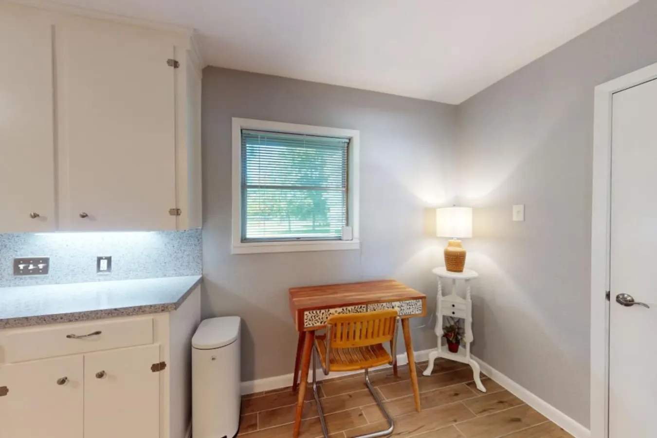 Bluebonnet Bungalow Downtown Navasota 13