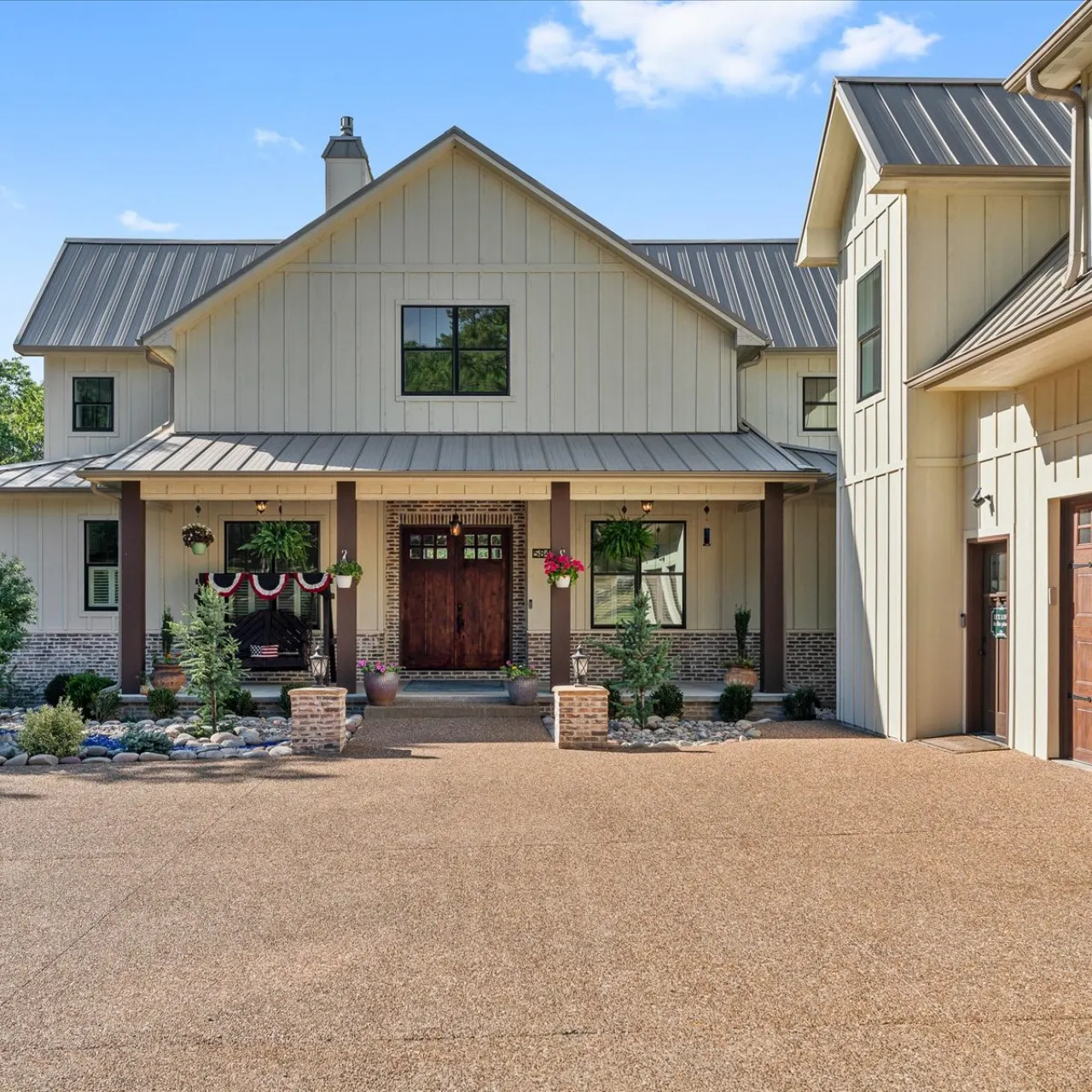 Luxe Lodge 6