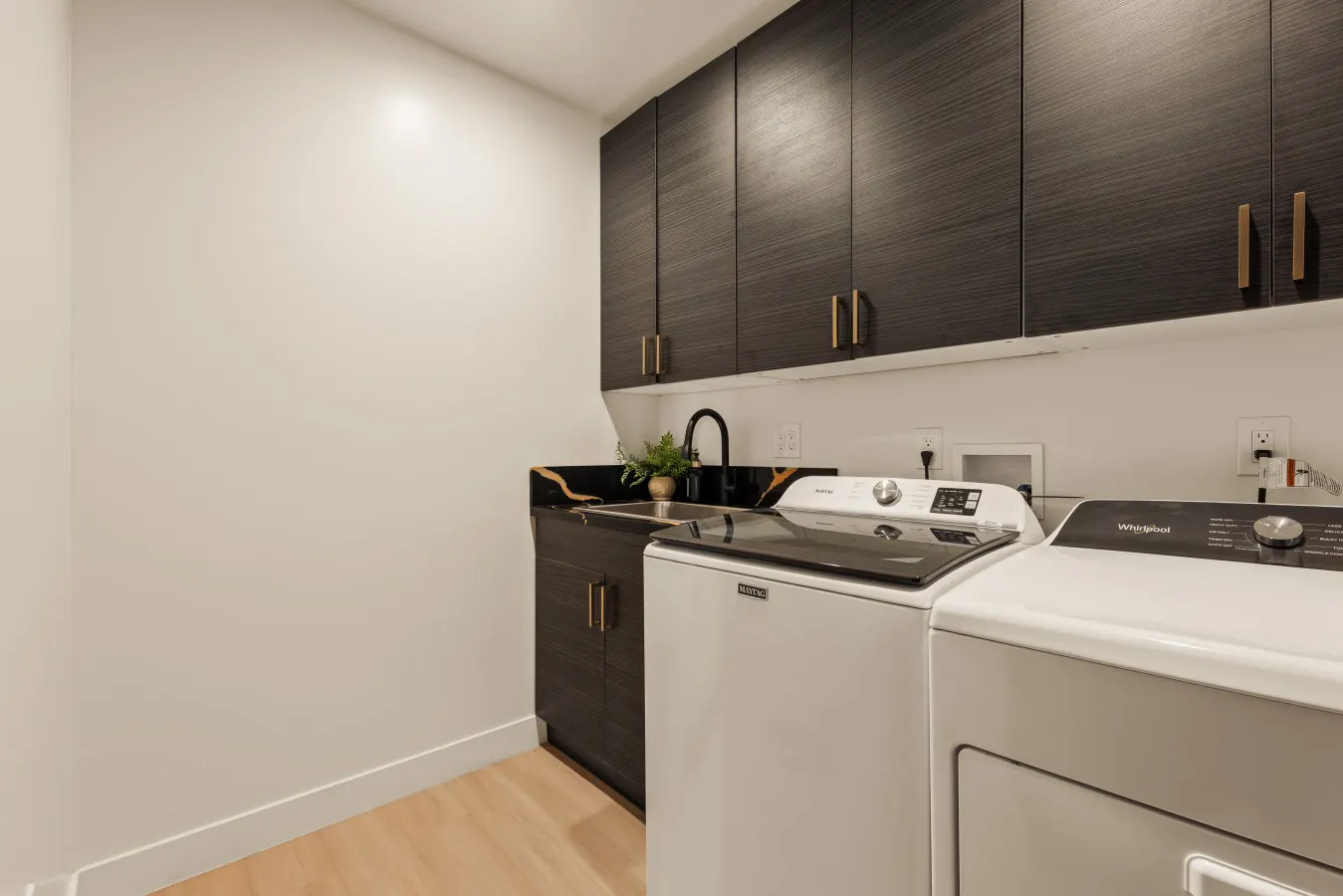 Executive 4BR/4BA Home Near Universal Studios 6
