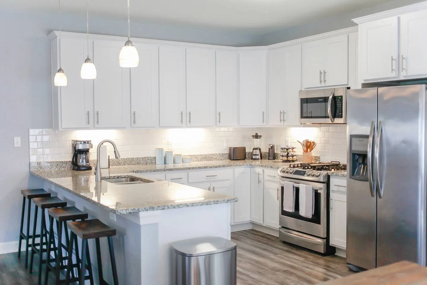 Vibe District 4BR Townhome Walk To Beach 3 Kings — photo 2