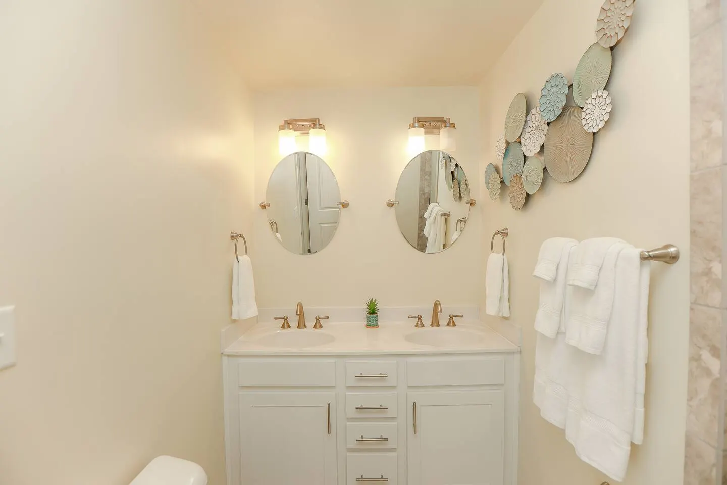 Vibe District 4BR Townhome Walk To Beach 3 Kings 17