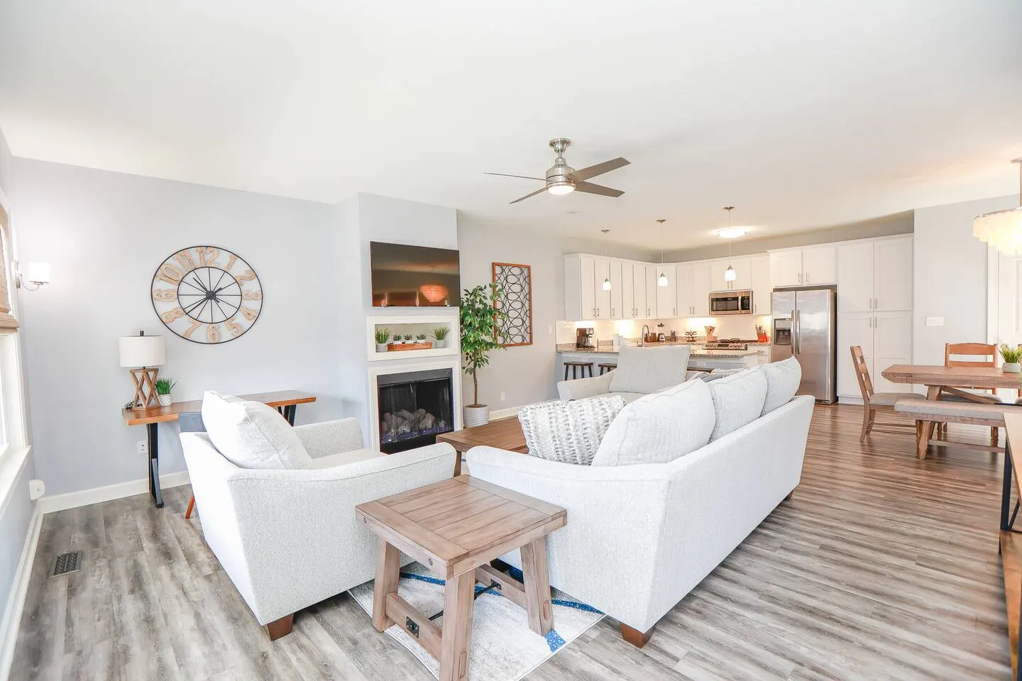Vibe District 4BR Townhome Walk To Beach 3 Kings — photo 5