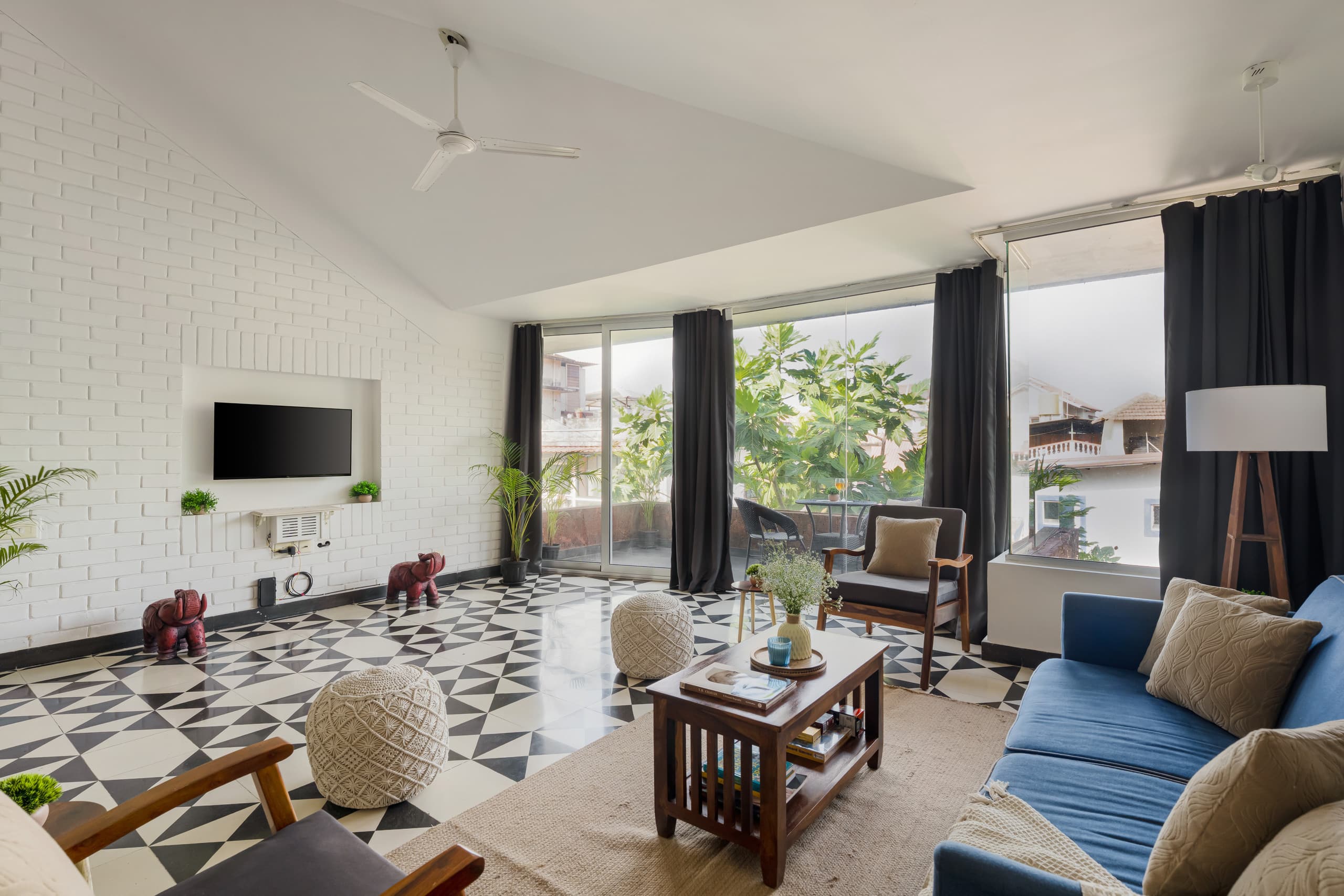 Lush 2BHK | Pool | Reis Magos 1