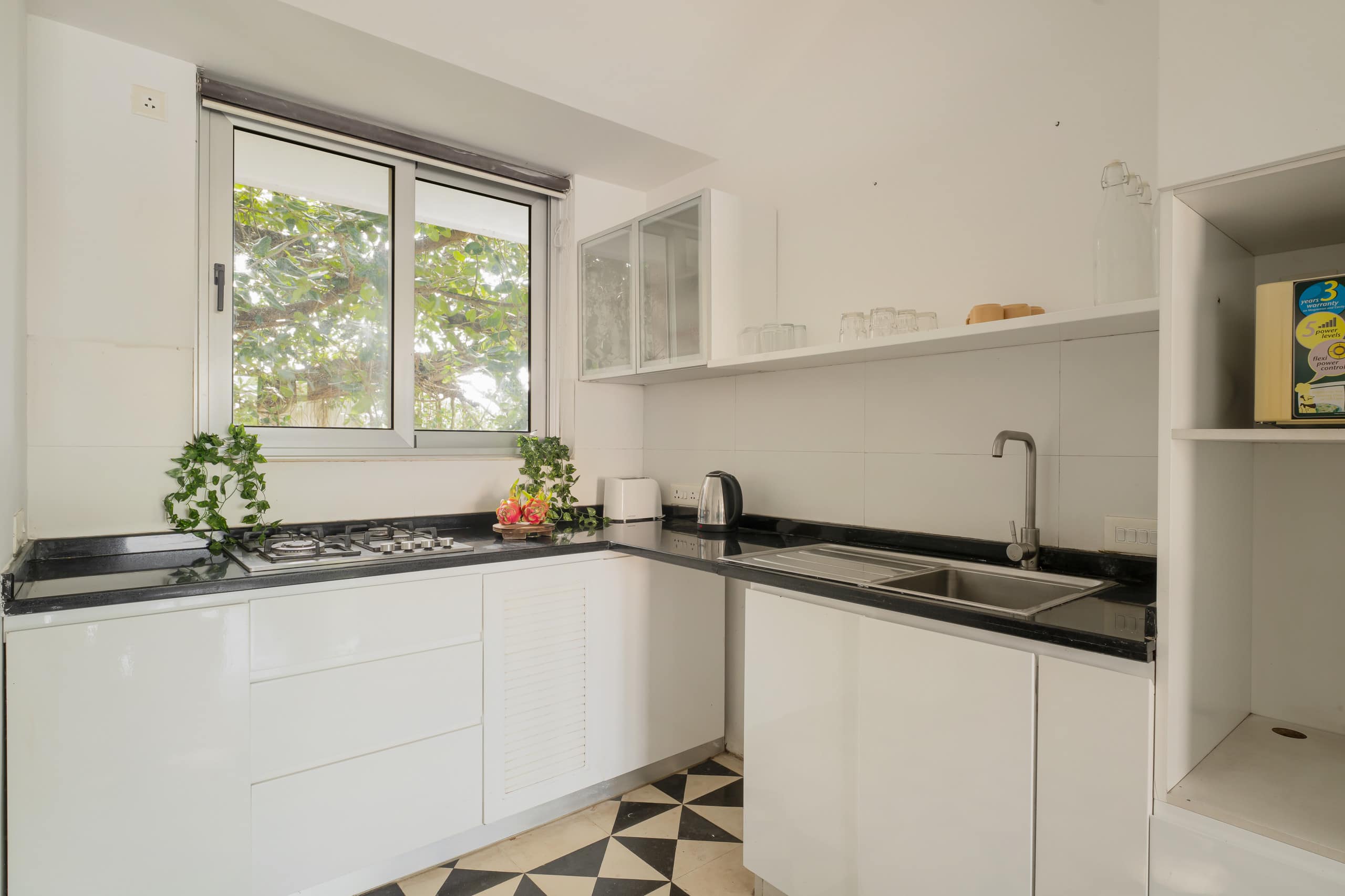 Lush 2BHK | Pool | Reis Magos 19
