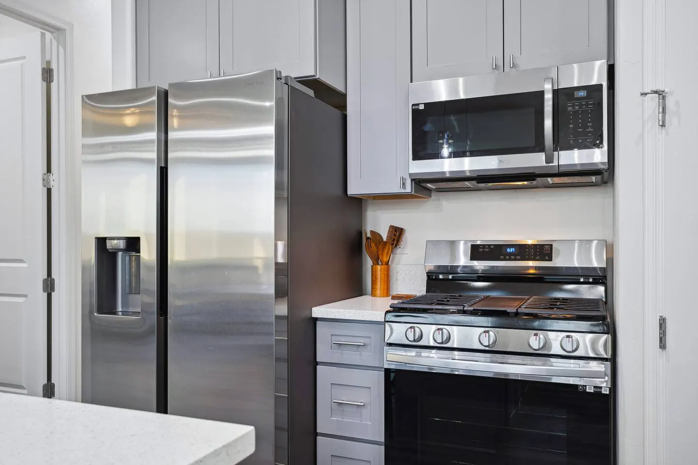 New-build 2bd 2ba Sleeps 10 Water Views 17