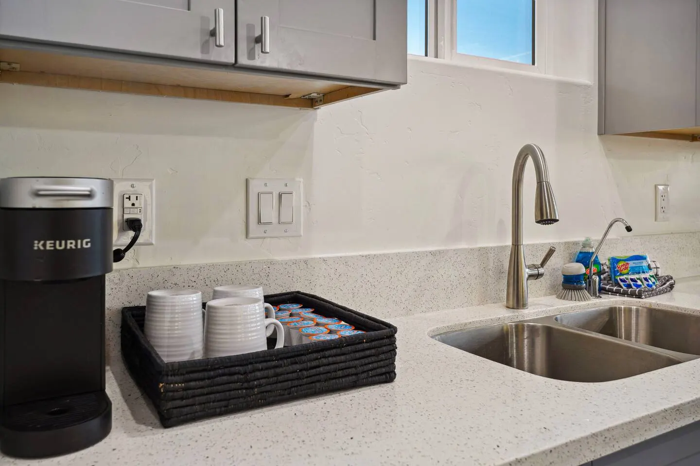 New-build 2bd 2ba Sleeps 10 Water Views 19
