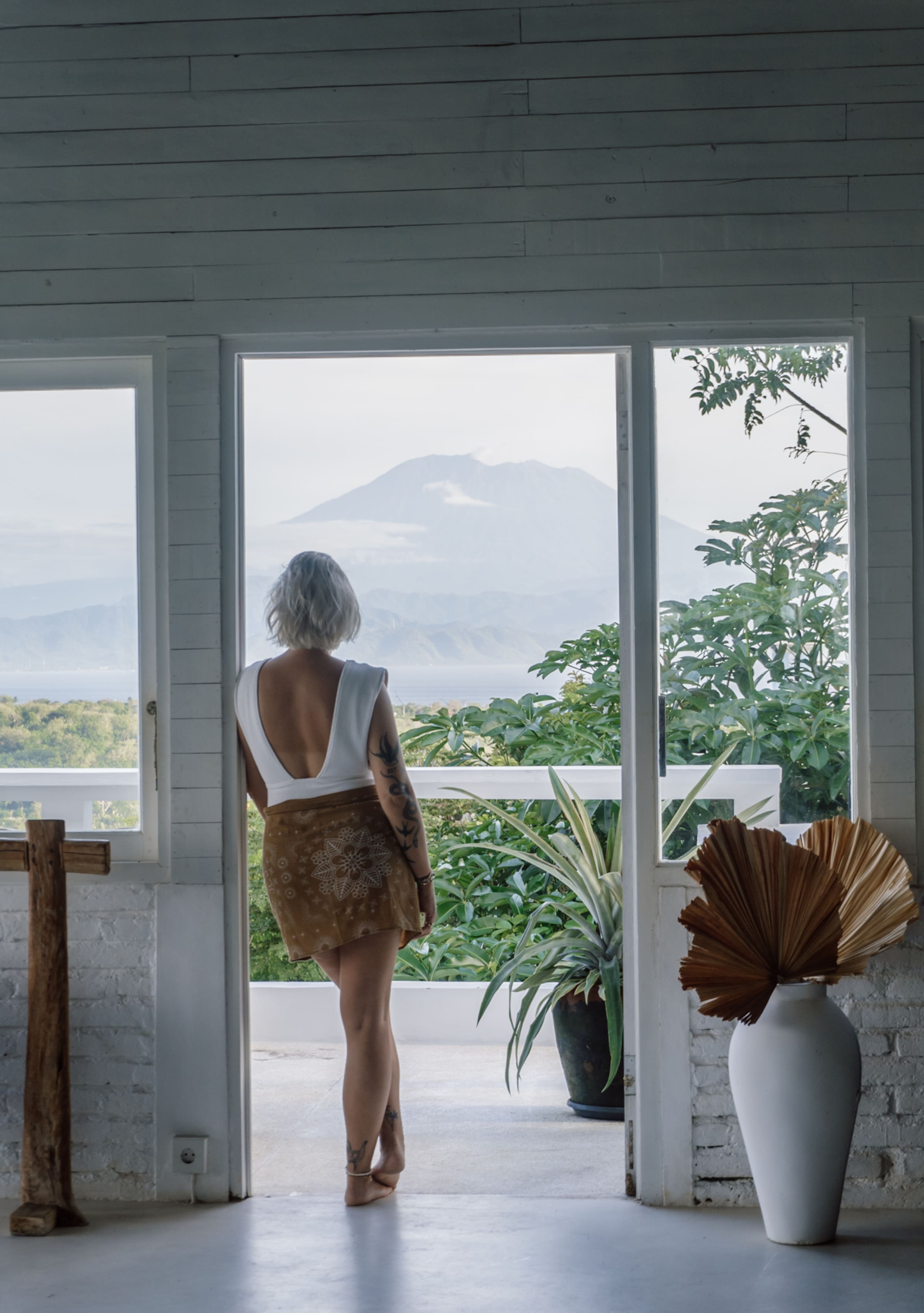 Clifftop villa with Ocean, volcanos & lagoon Views 19