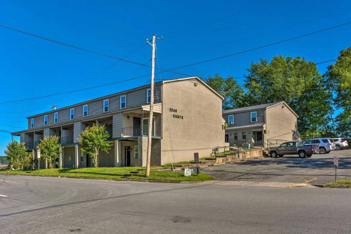 2BR Fully Furnished • 5-Min Walk to UAMS (Best) — photo 2