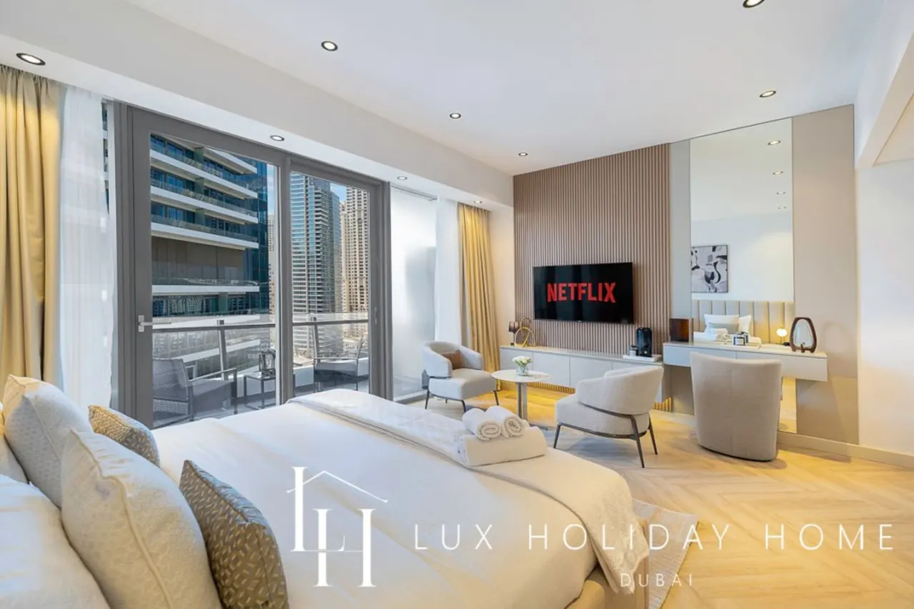 LUX The Silverene Marina View Studio 1 17