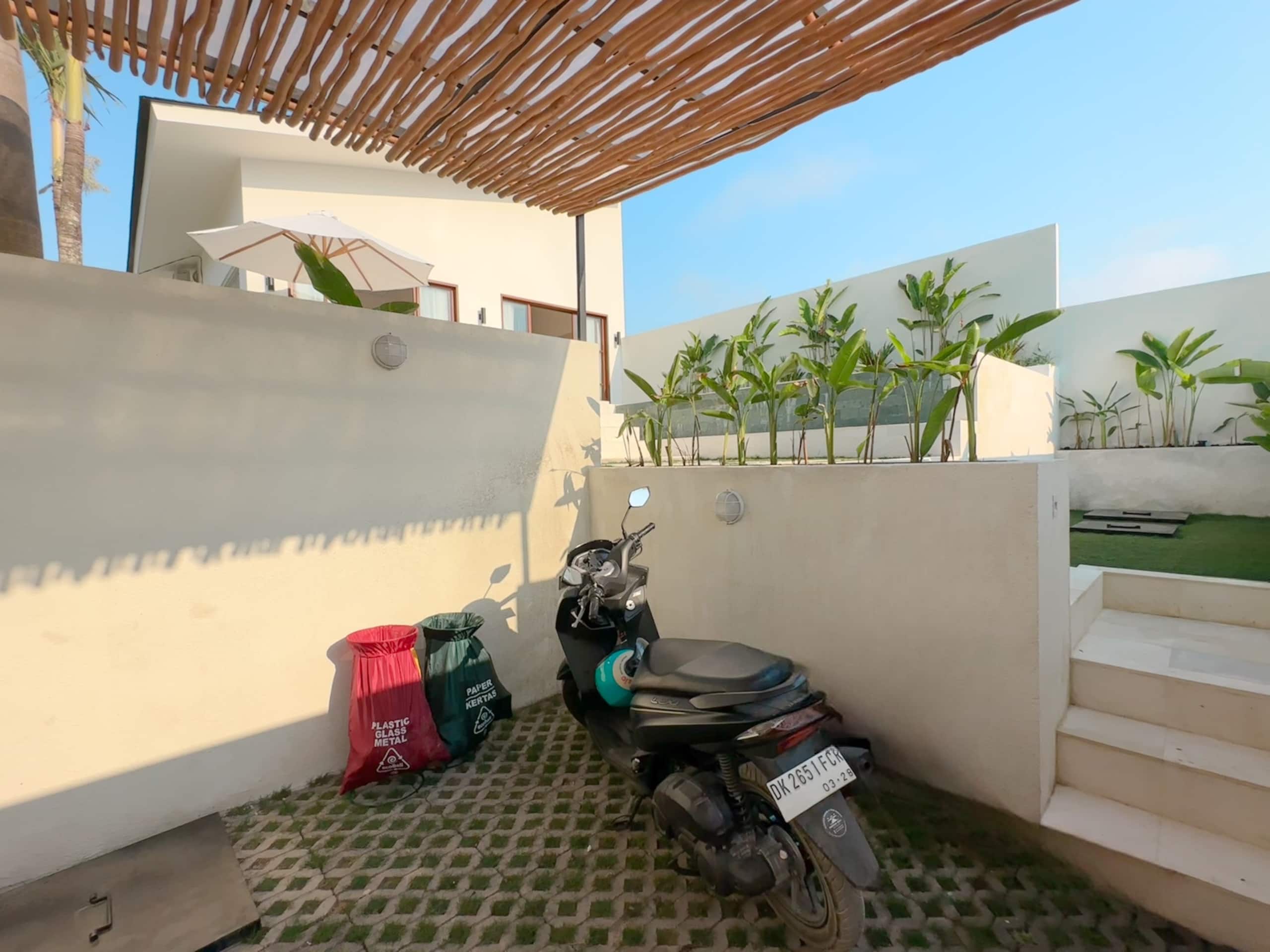 Luxury Villa with Private Pool & Garden 19
