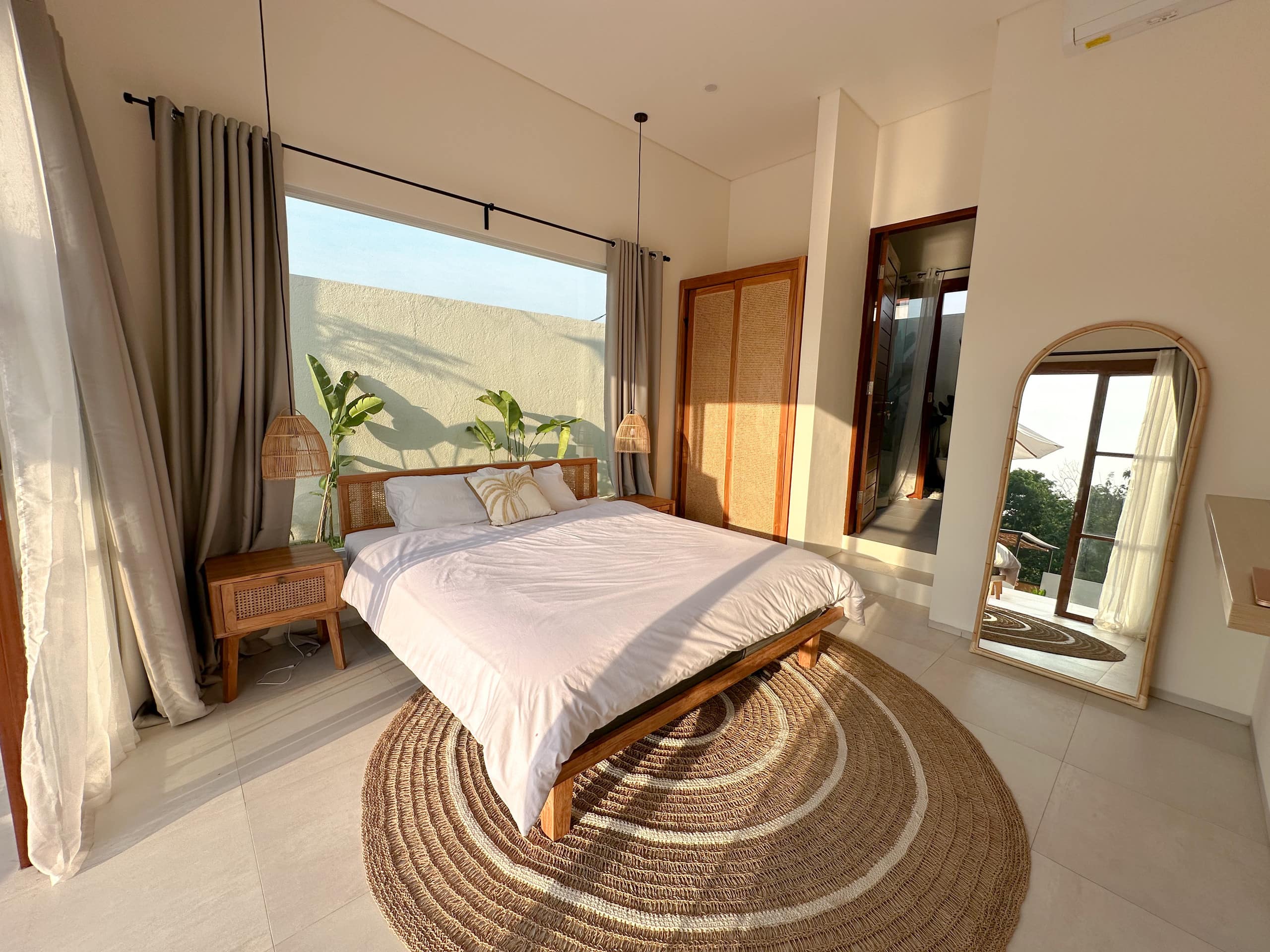 Luxury Villa with Private Pool & Garden — photo 5