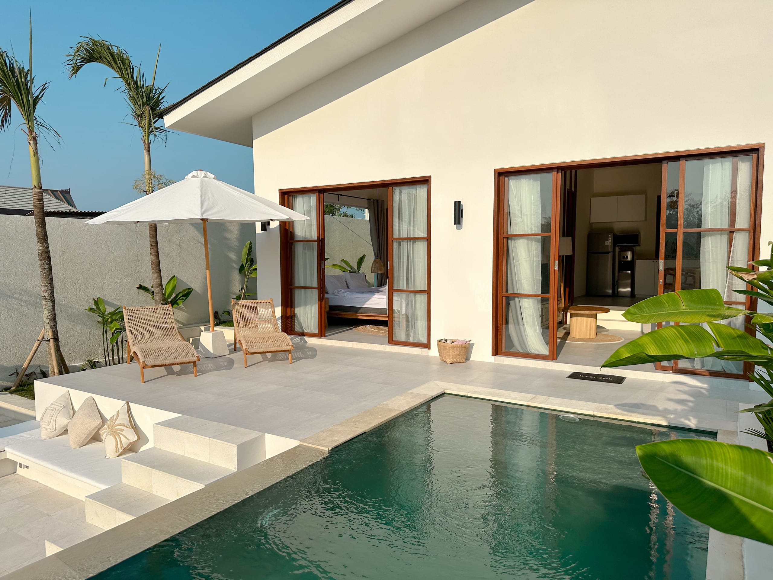 Luxury Villa with Private Pool & Garden 6