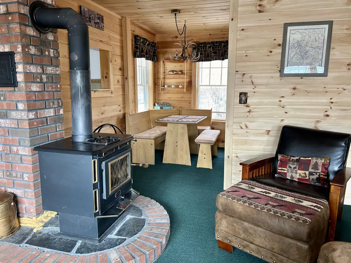 Blue Bear Cabin 11