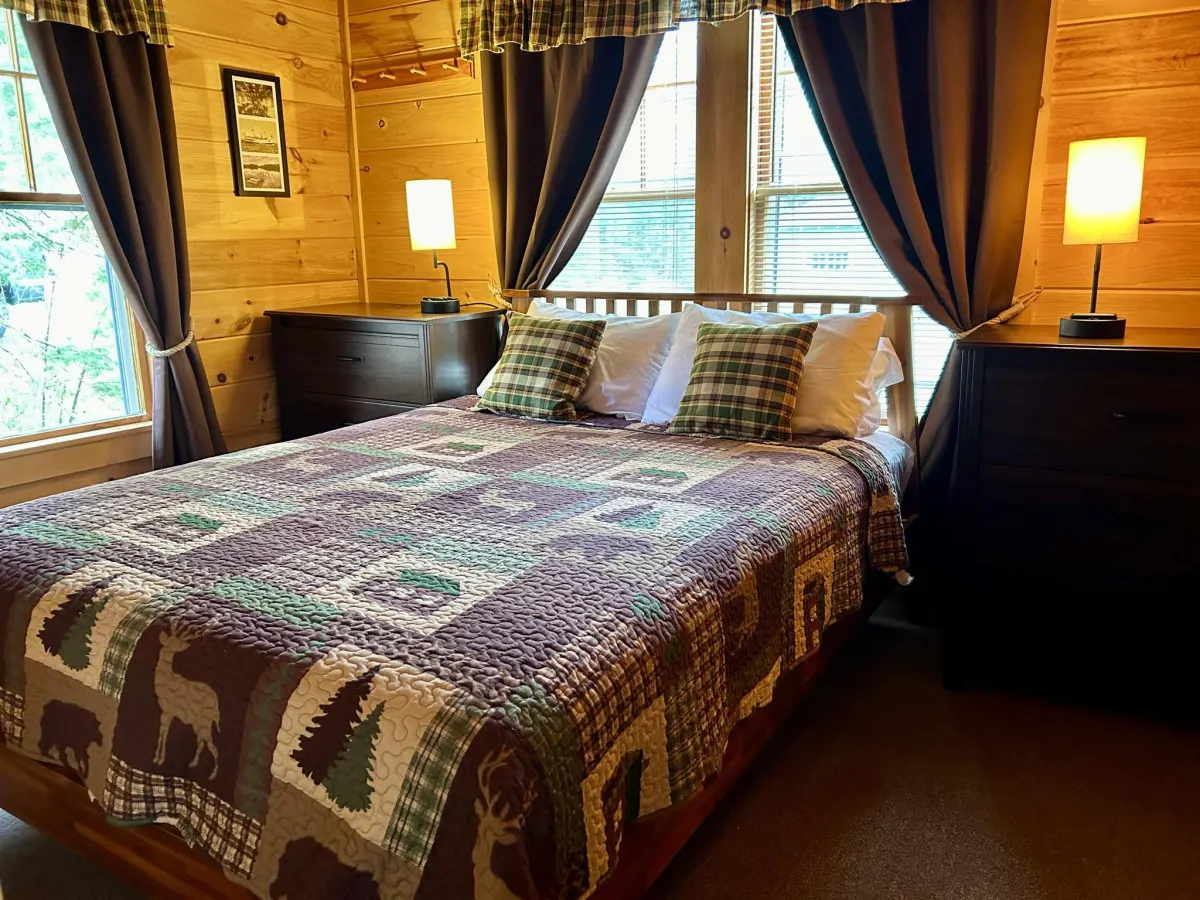Blue Bear Cabin 13
