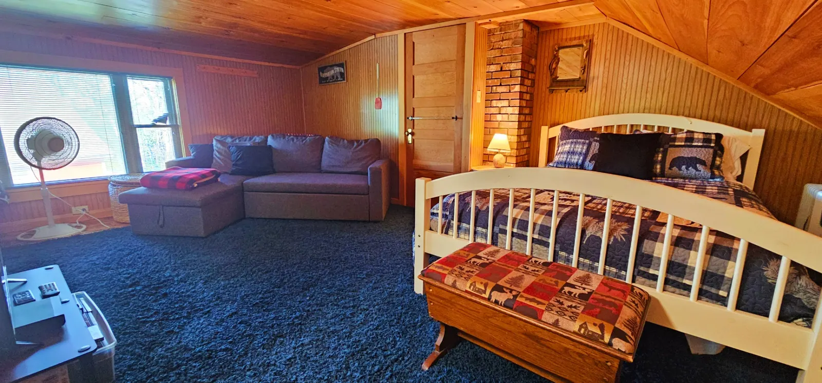 Blue Bear Cabin 20