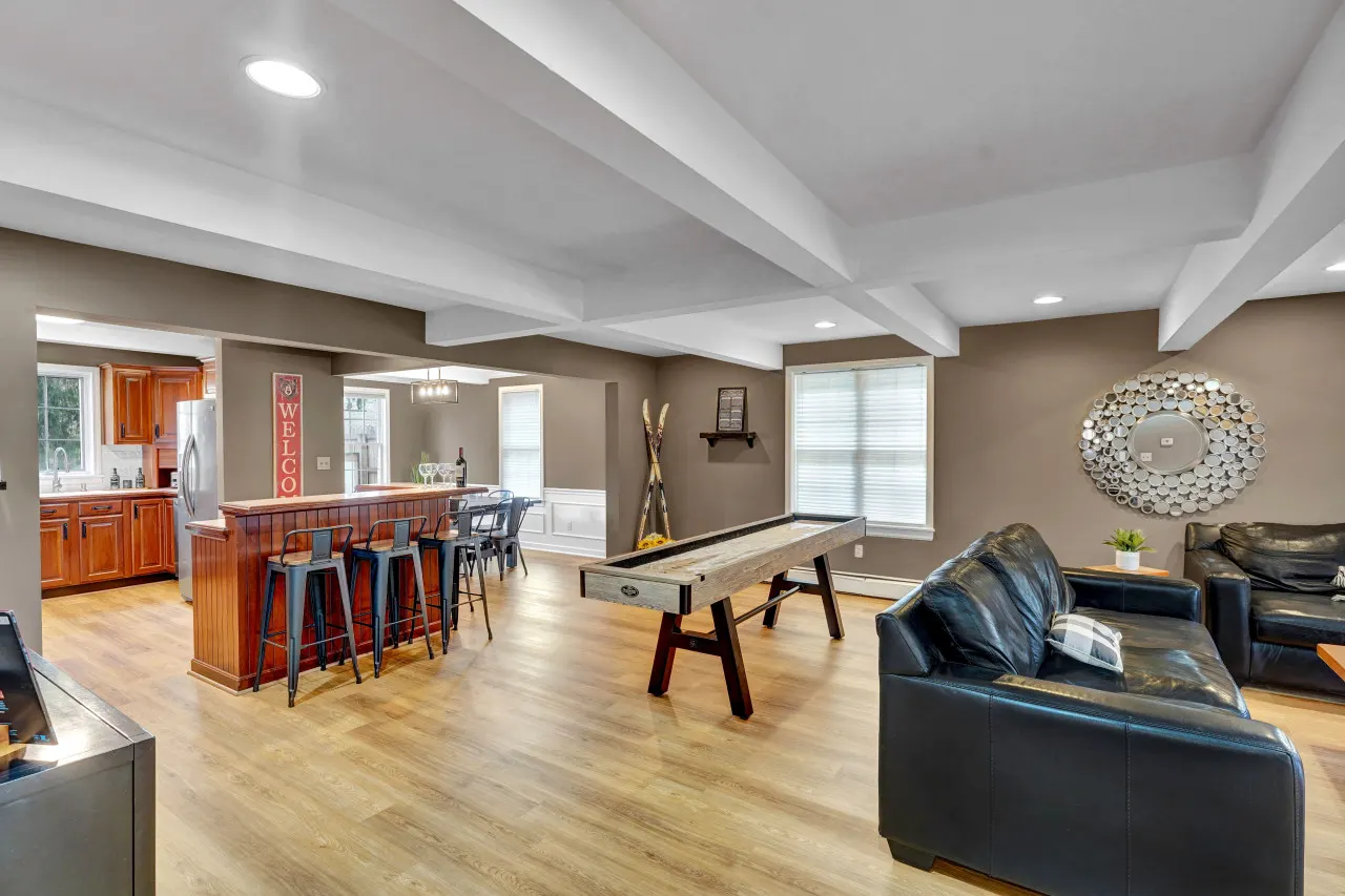 Best Village Location! Lots of Amenities 8